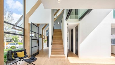 Naar binnen draaiende ramen & deuren