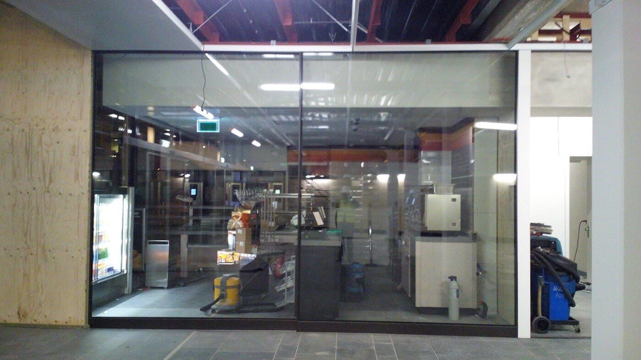 station eindhoven - glazen pui - metaglas