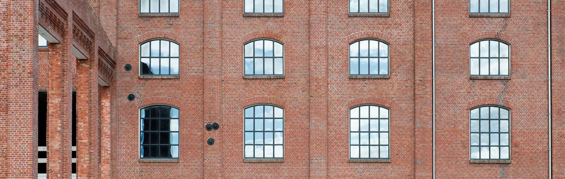 Gebouw De Zeeland Bergen Op Zoom - Methermo Classic renovatieprofiel - Metaglas (2)