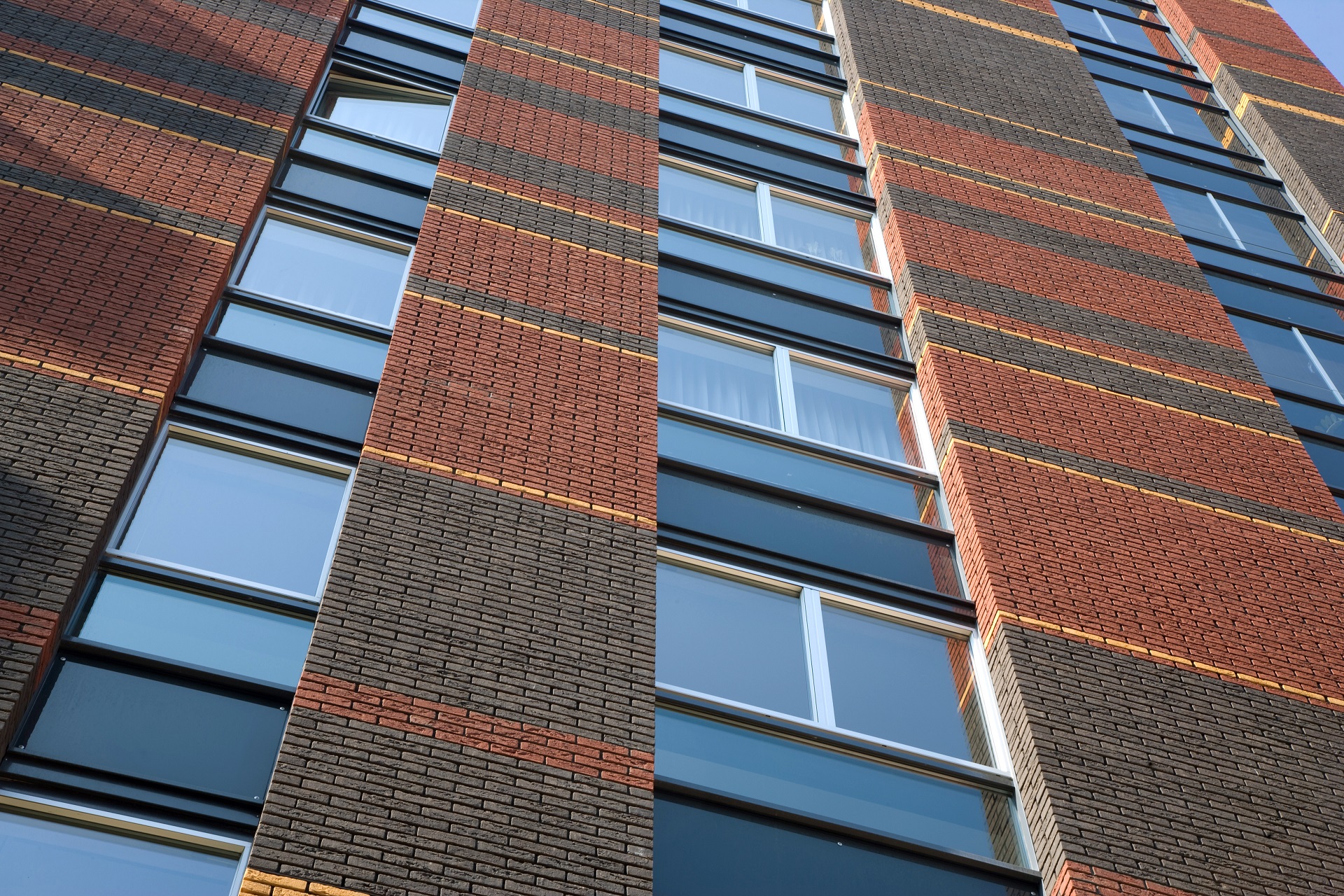 Naar binnen draaiende ramen