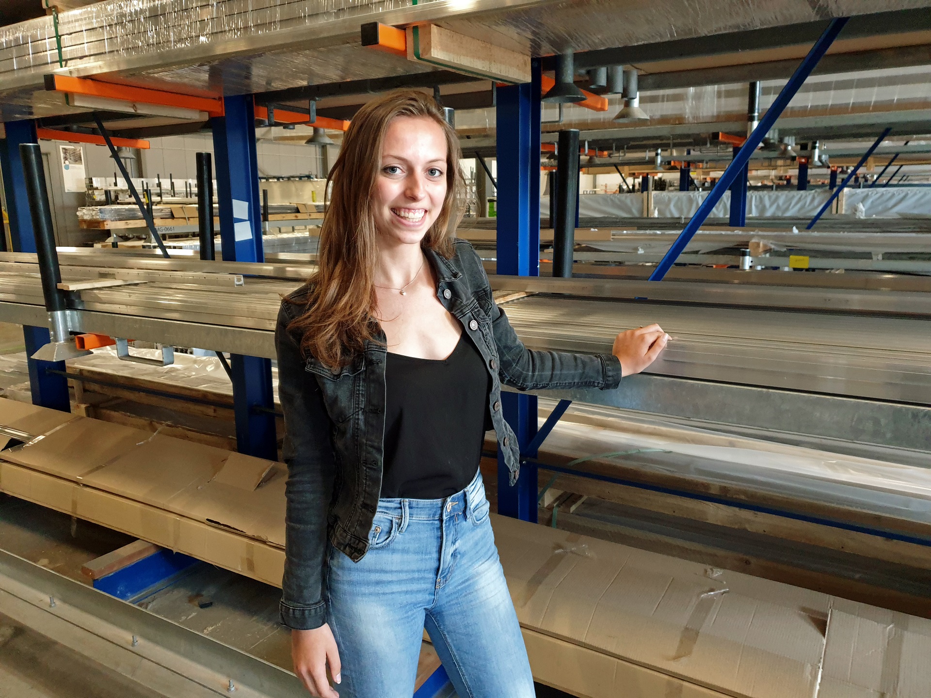 Emma Trip Stagiaire Metaglas Student Technisch Bedrijfskunde