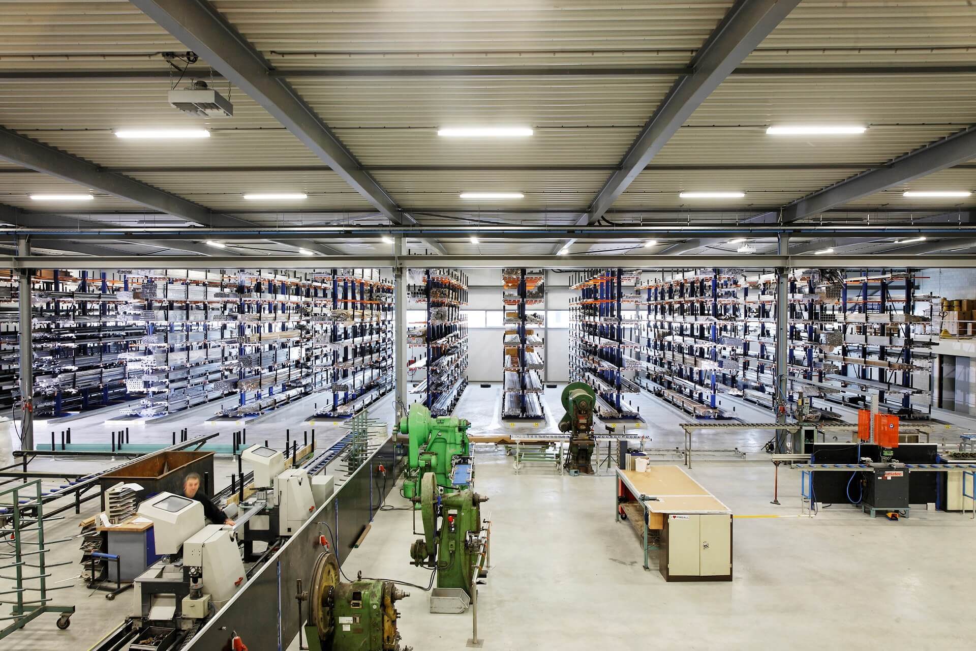 411168533 406052954 Mg 6614