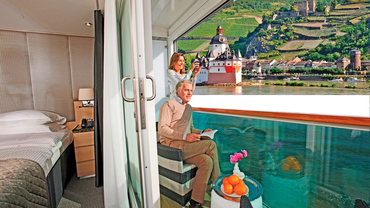 Scenic Tours-Den Breejen Shipyard-Metaglas-River cruise ships