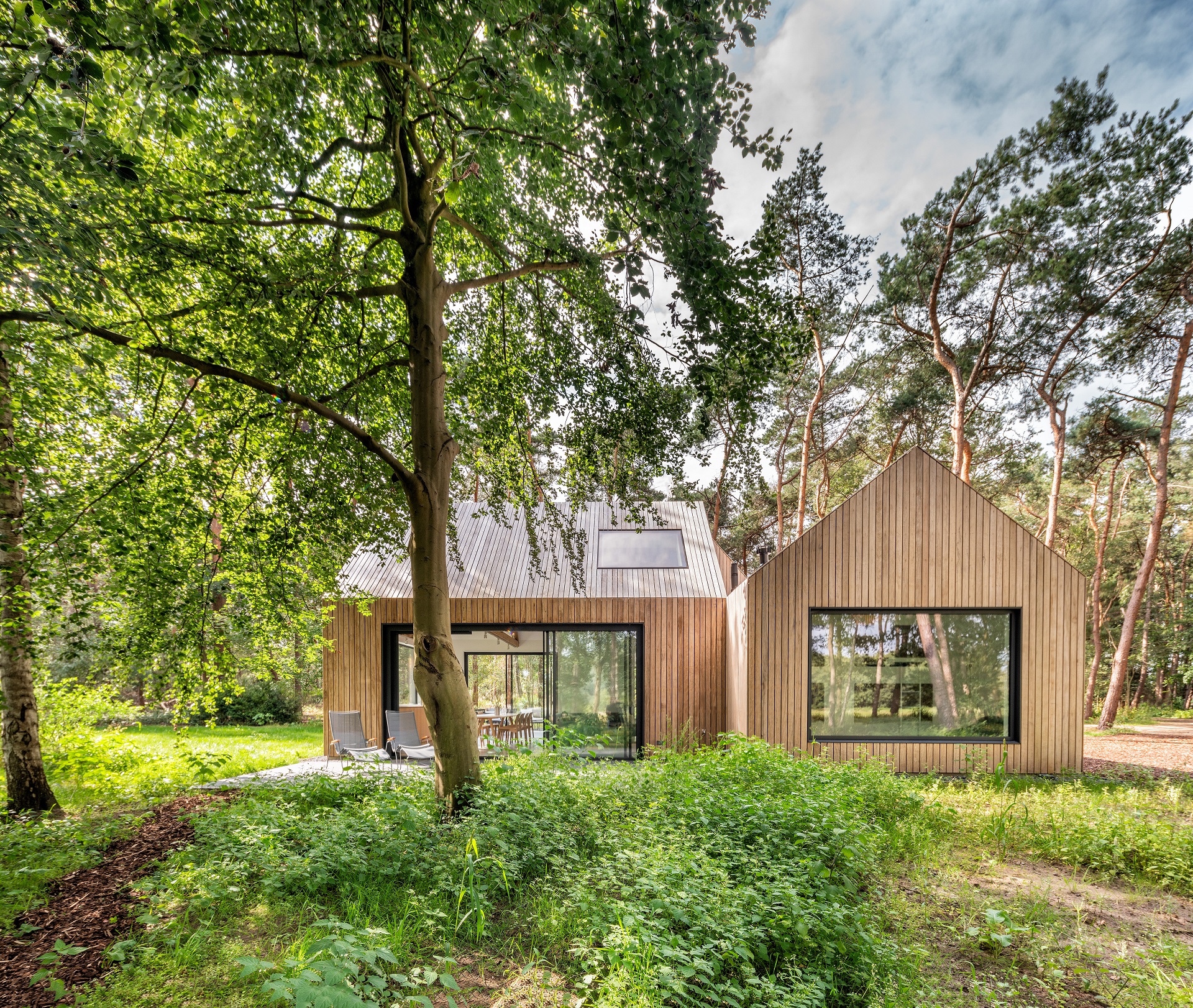 Bijzonder plekje Villa Tonden-HofmanDujardin-Metaglas-Ramen en deuren