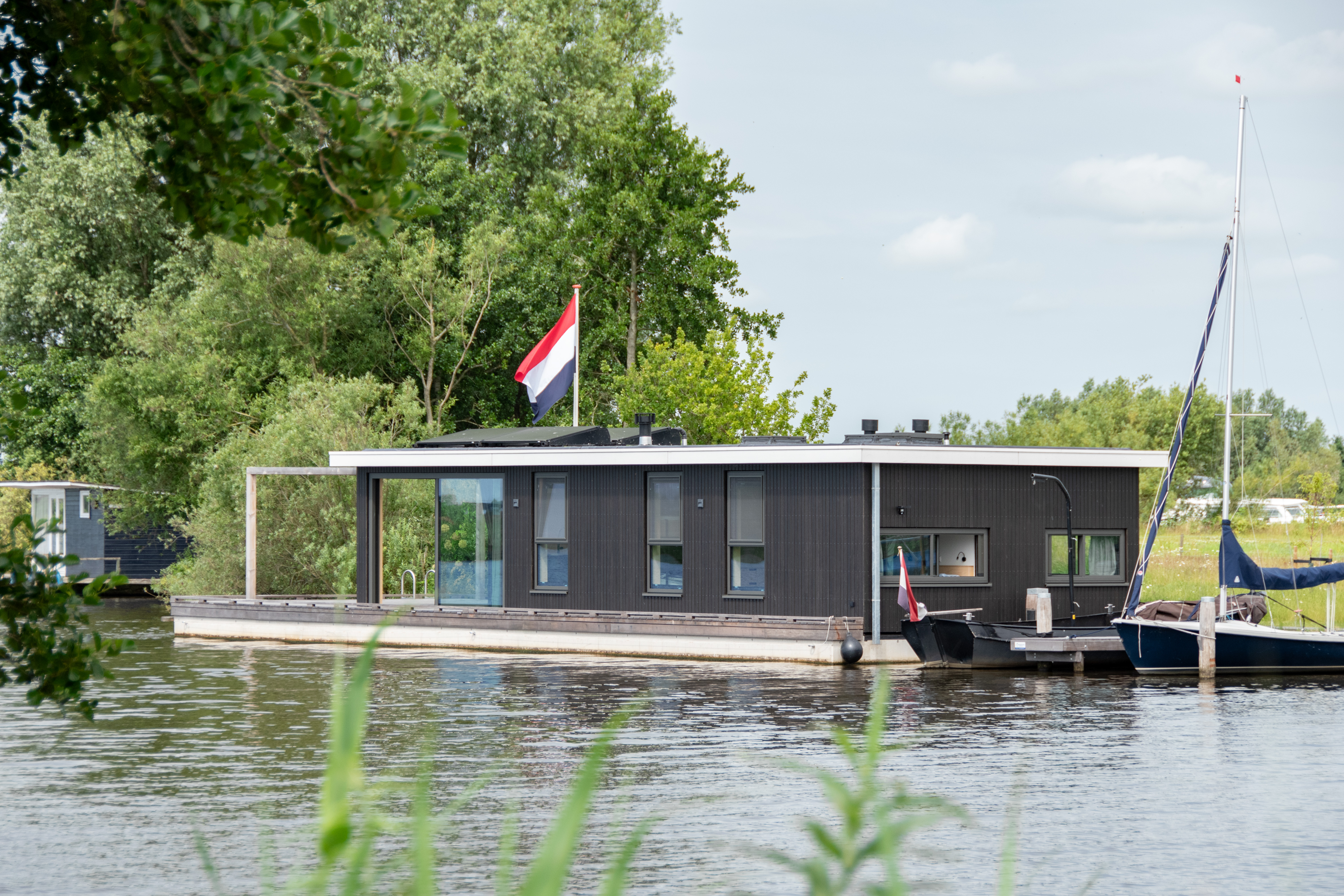 Waterwoning in Friesland
